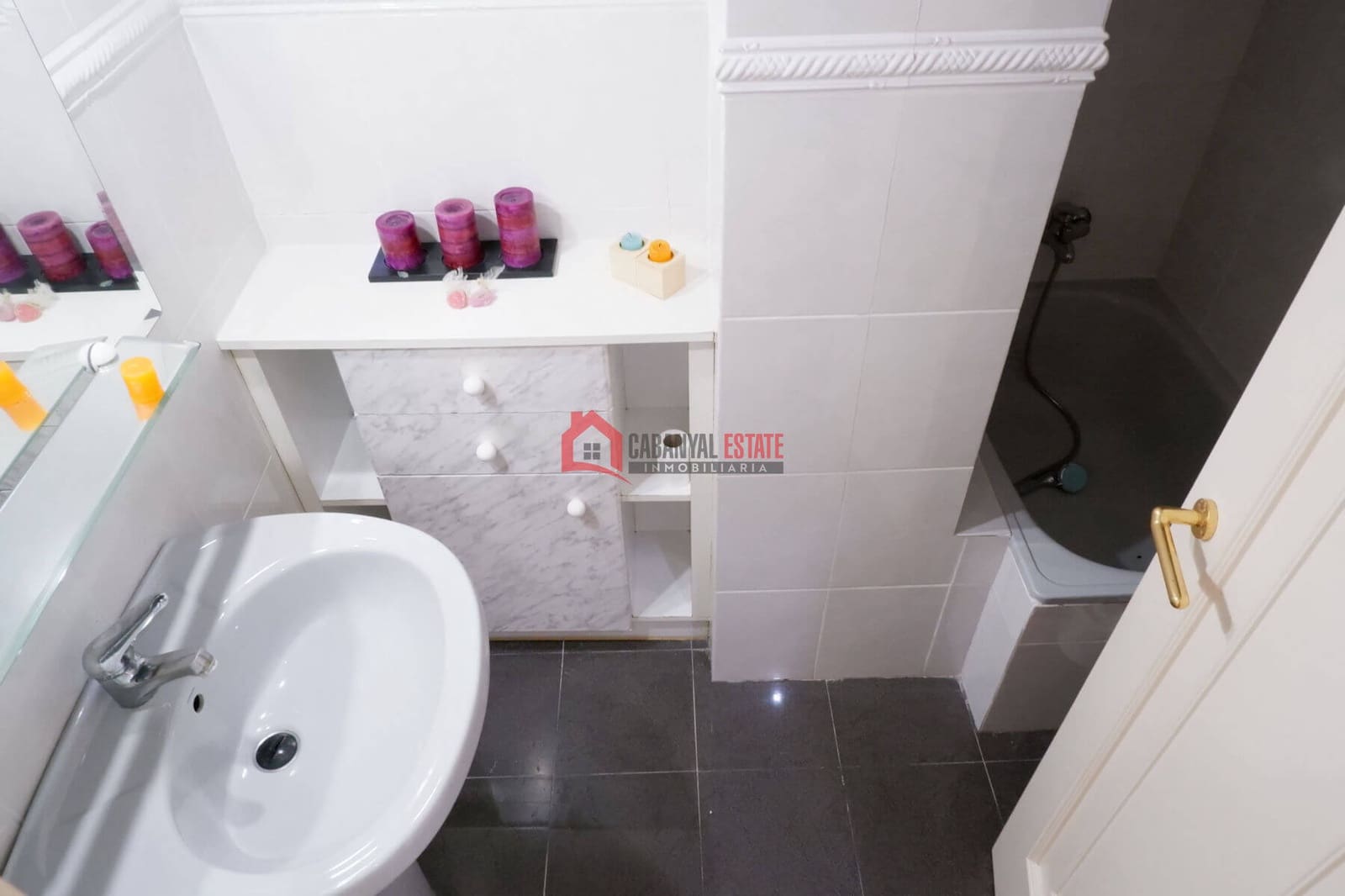 3 soveværelse Lejlighed til leje i Valencia by - € 1.750 (Ref: 8104975)