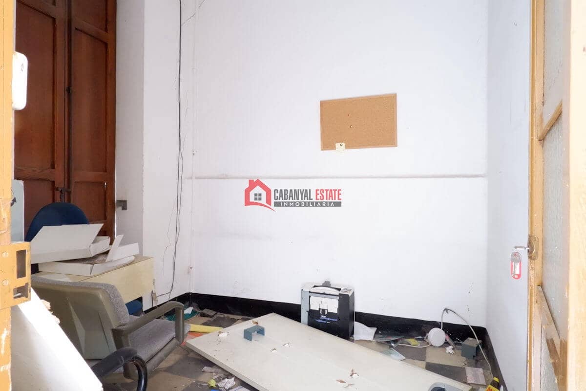 4 bedroom Terraced Villa for sale in Valencia city - € 380,000 (Ref: 8114323)