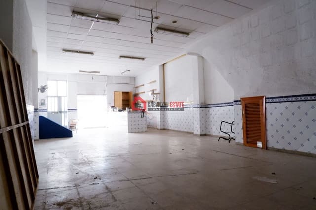 4 bedroom Terraced Villa for sale in Cabanyal-Canyamelar, Valencia city - € 380,000 (Ref: 8114323)