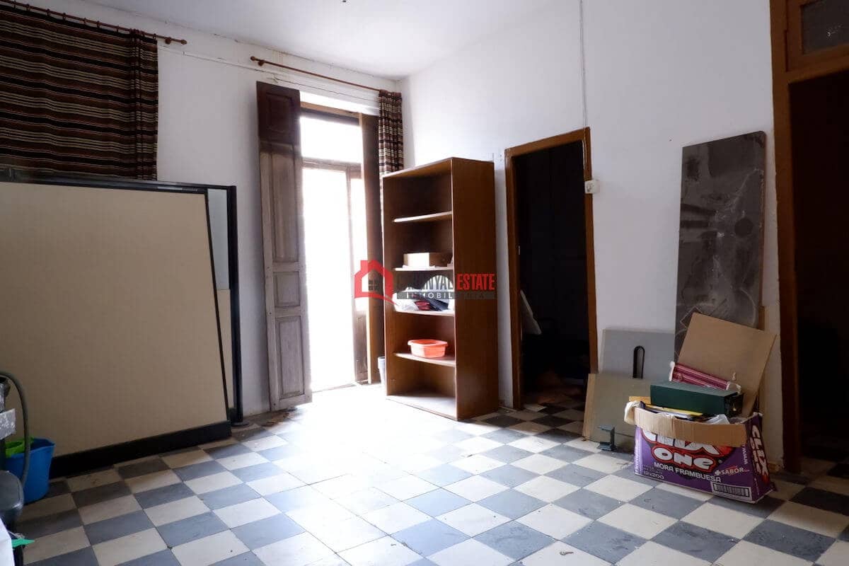 4 bedroom Terraced Villa for sale in Valencia city - € 380,000 (Ref: 8114323)