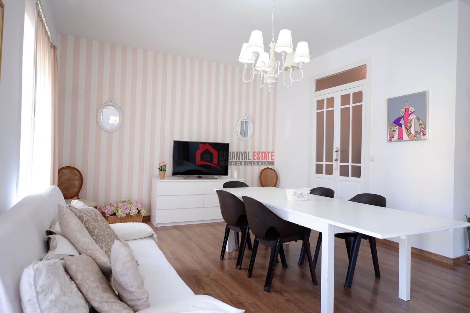 4 bedroom Apartment for sale in Valencia city - € 400,000 (Ref: 8121246)