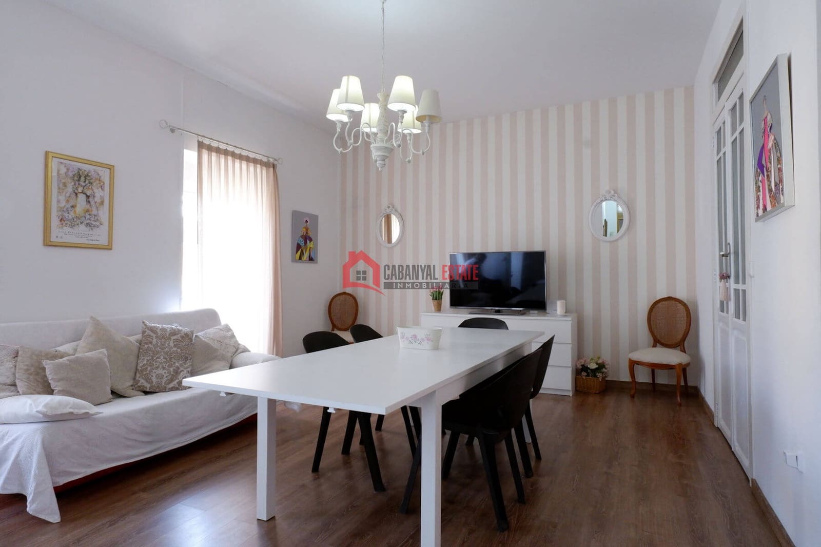 4 bedroom Apartment for sale in Valencia city - € 400,000 (Ref: 8121246)