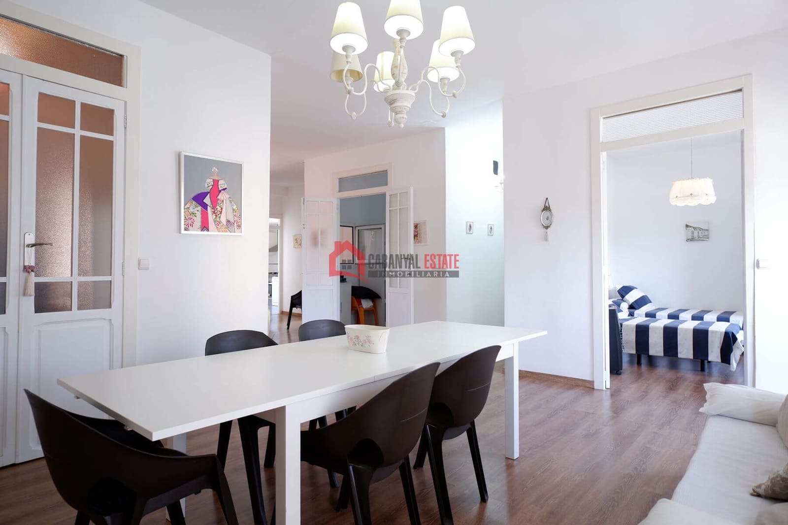 4 bedroom Apartment for sale in Valencia city - € 400,000 (Ref: 8121246)