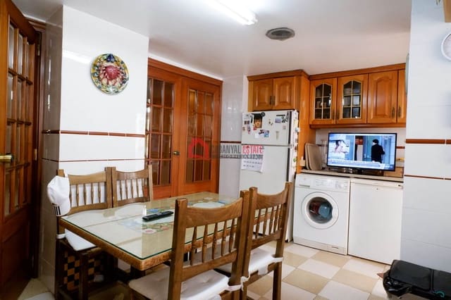 6 slaapkamer Commercieel te koop in Cabanyal-Canyamelar, Valencia stad - € 790.000 (Ref: 8244644)