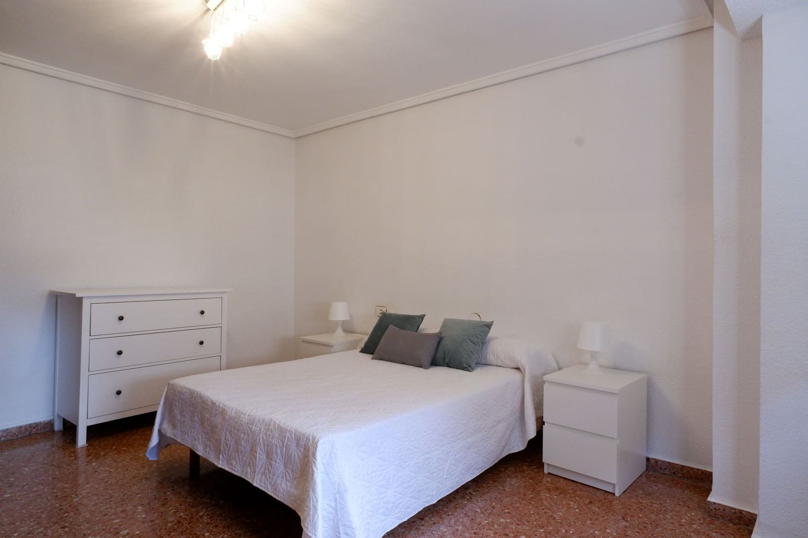 4 camera da letto Appartamento da affittare in Valencia citta - 1.500 € (Rif: 8403977)