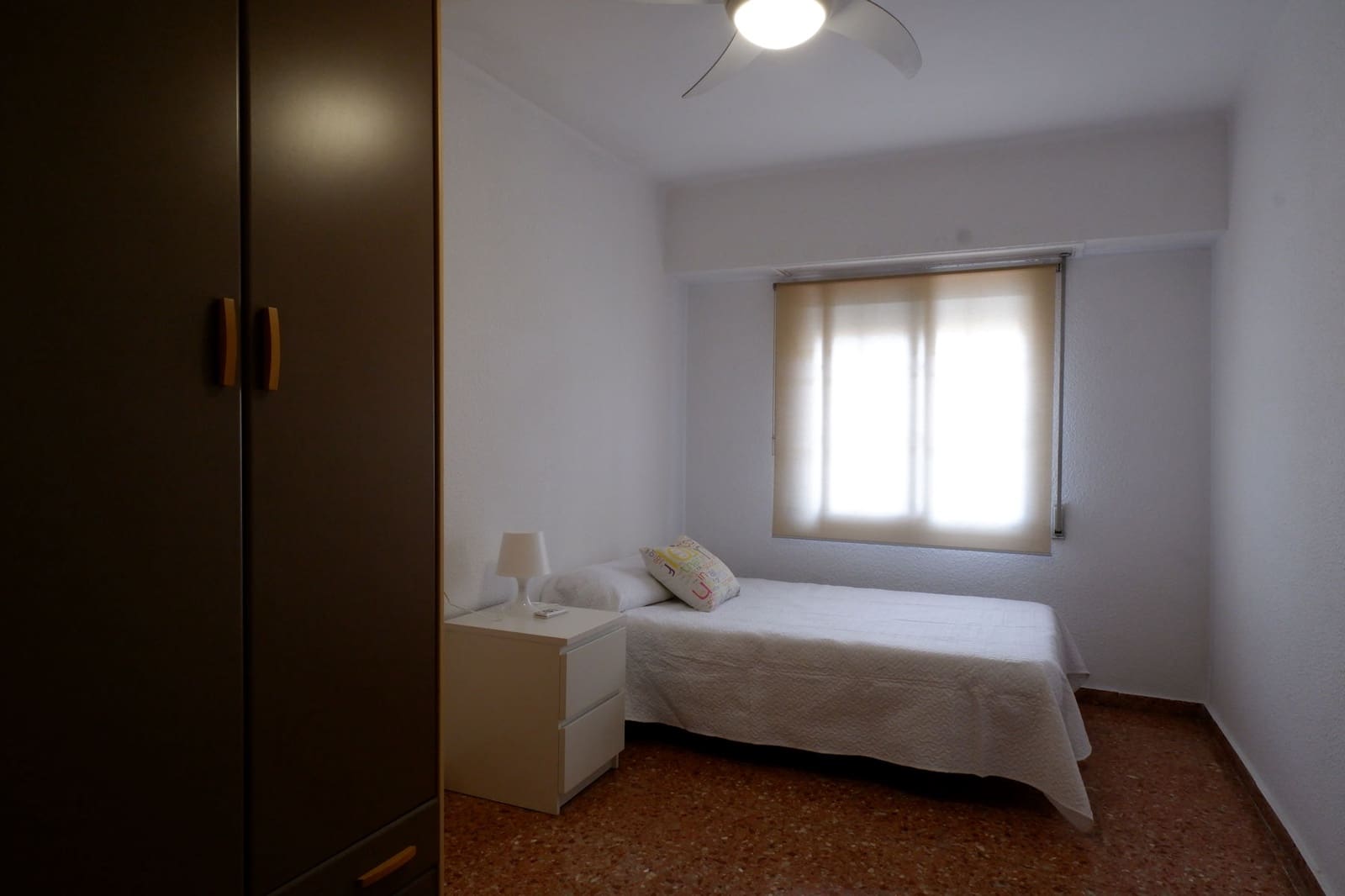 4 camera da letto Appartamento da affittare in Valencia citta - 1.500 € (Rif: 8403977)