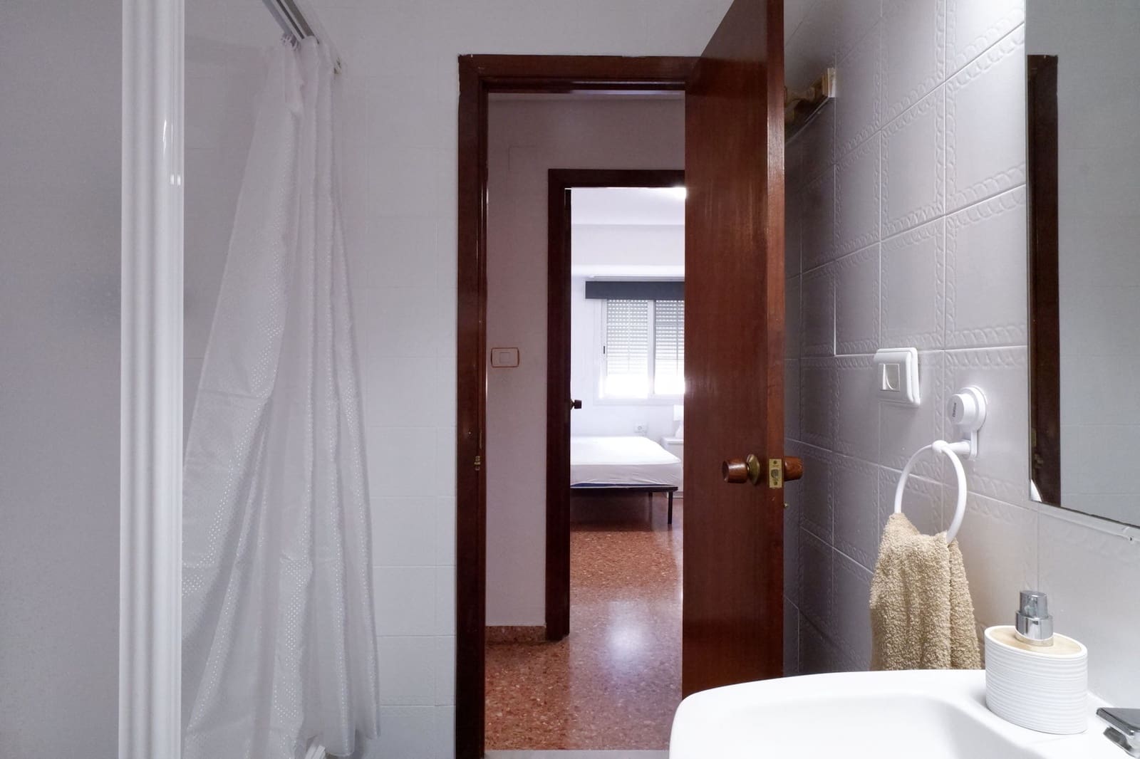 4 camera da letto Appartamento da affittare in Valencia citta - 1.500 € (Rif: 8403977)