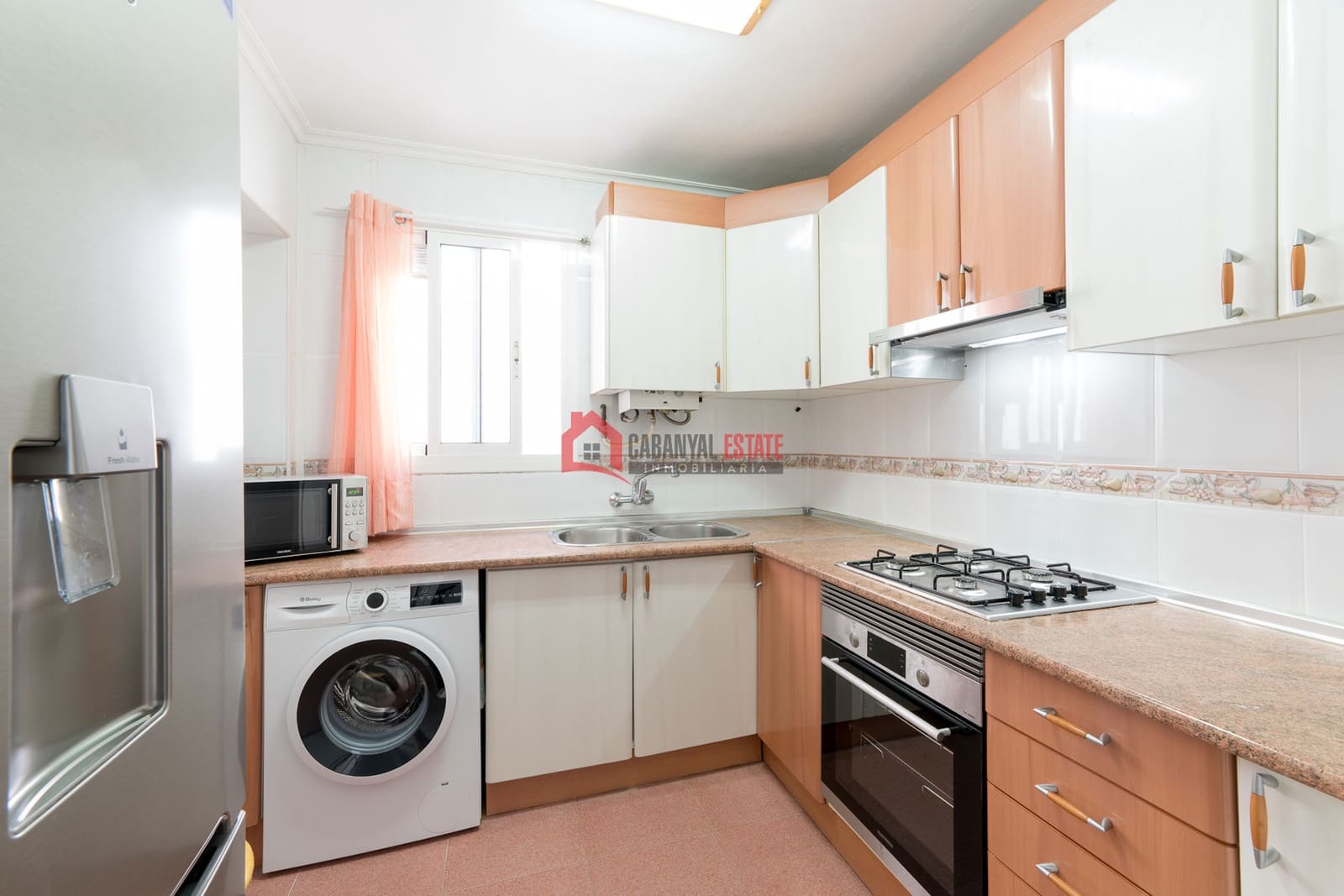 3 soveværelse Lejlighed til leje i Valencia by - € 1.200 (Ref: 8472920)