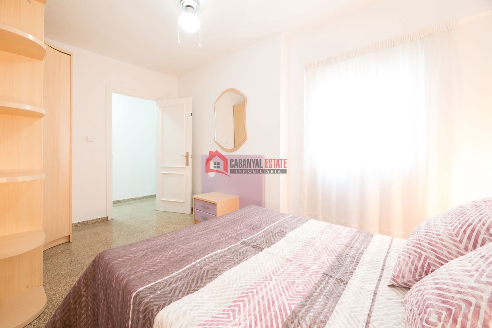 3 soveværelse Lejlighed til leje i Valencia by - € 1.200 (Ref: 8472920)