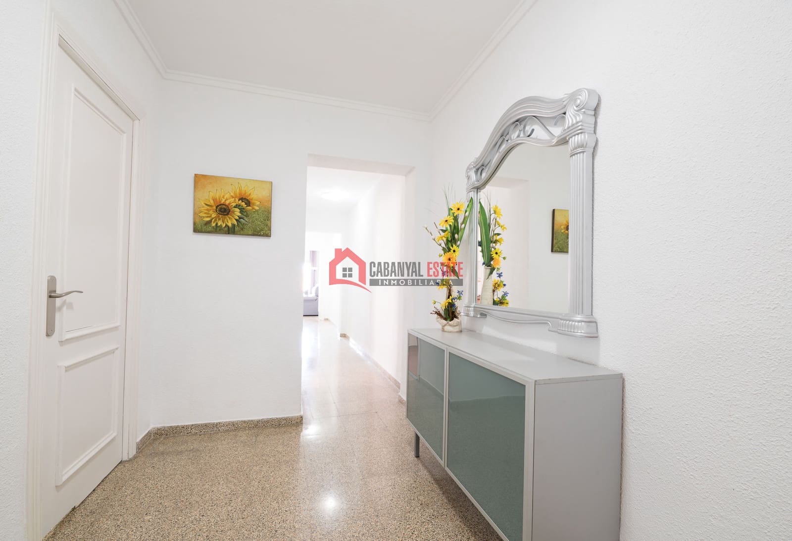 3 soveværelse Lejlighed til leje i Valencia by - € 1.200 (Ref: 8472920)