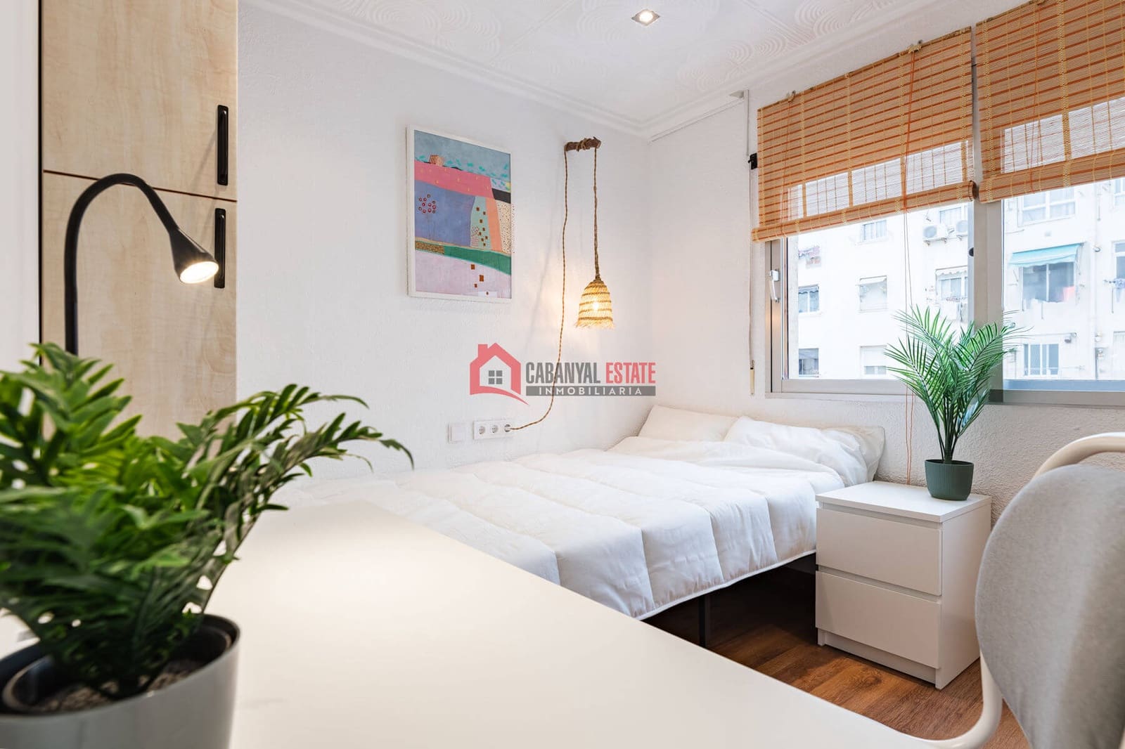 4 soverom Leilighet til leie i Valencia by - € 500 (Ref: 8477035)