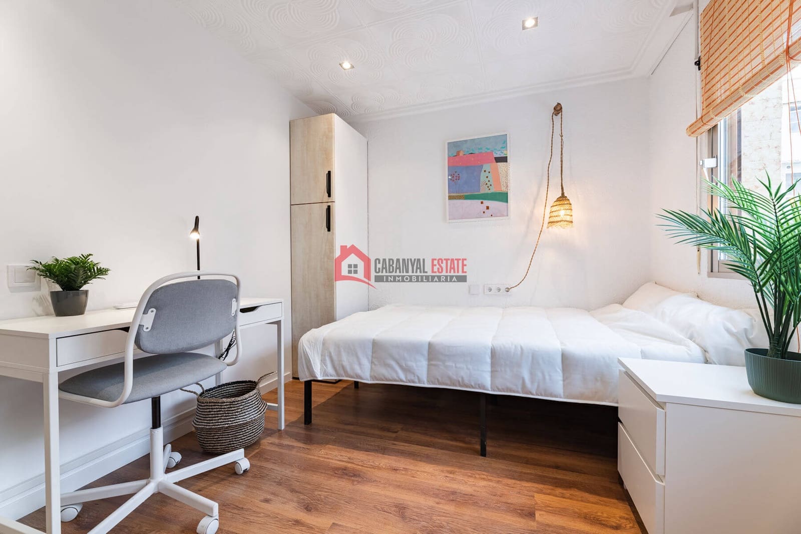 4 soverom Leilighet til leie i Valencia by - € 500 (Ref: 8477035)