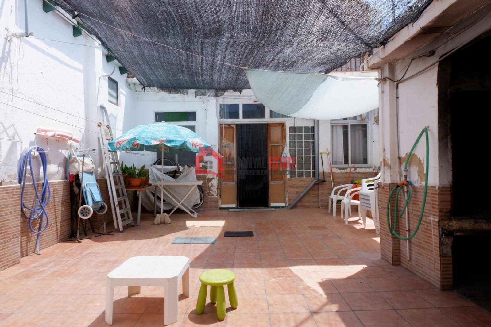 4 slaapkamer Appartement te koop in Valencia stad - € 400.000 (Ref: 8591900)