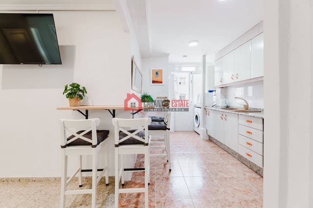 4 bedroom Flat for rent in La Malva-Rosa, Valencia city - € 500 (Ref: 8713468)