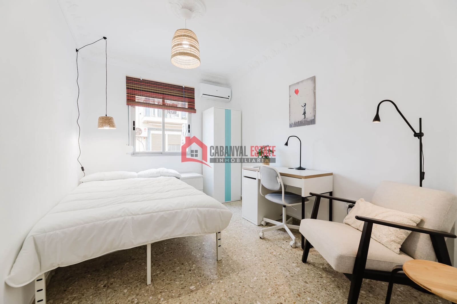 4 sypialnia Mieszkanie do wynajęcia w Miasto Walencja - 500 € (Ref: 8713468)