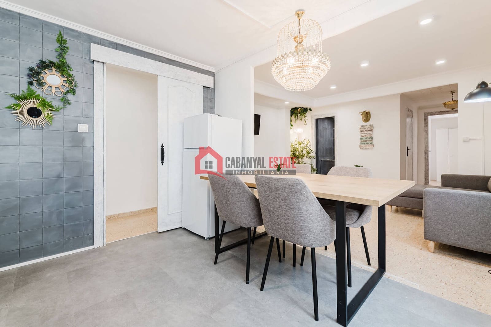 4 makuuhuone Huoneisto vuokrattavana paikassa Valencia kaupunki - 550 € (Ref: 8728286)