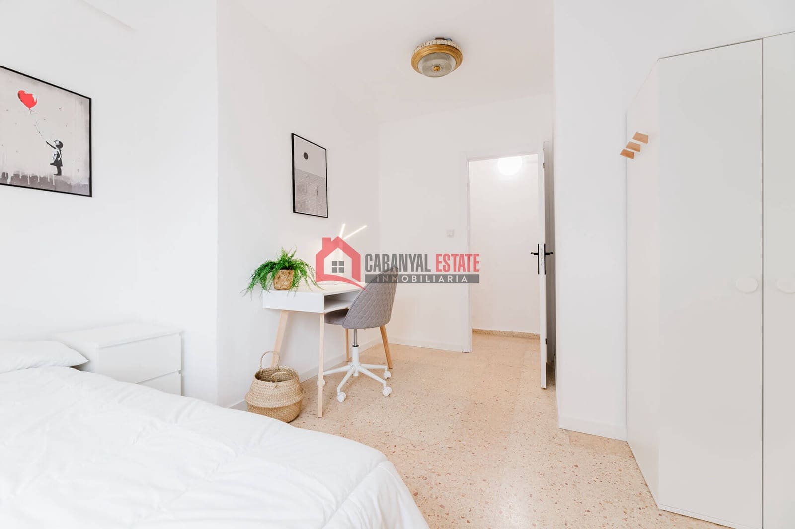 4 makuuhuone Huoneisto vuokrattavana paikassa Valencia kaupunki - 550 € (Ref: 8728286)