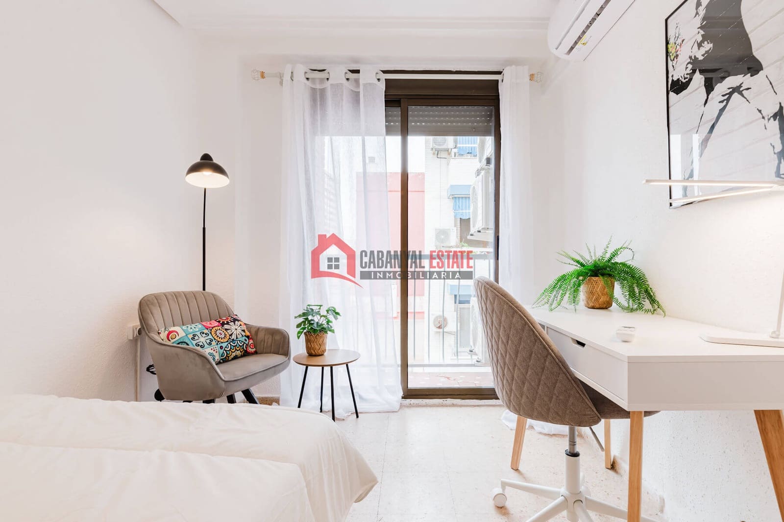 4 makuuhuone Huoneisto vuokrattavana paikassa Valencia kaupunki - 550 € (Ref: 8728286)