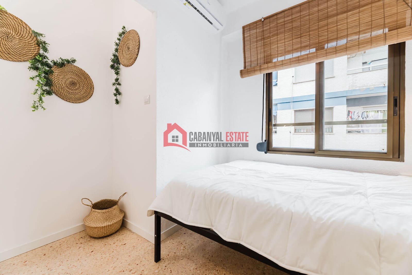 4 makuuhuone Huoneisto vuokrattavana paikassa Valencia kaupunki - 550 € (Ref: 8728286)