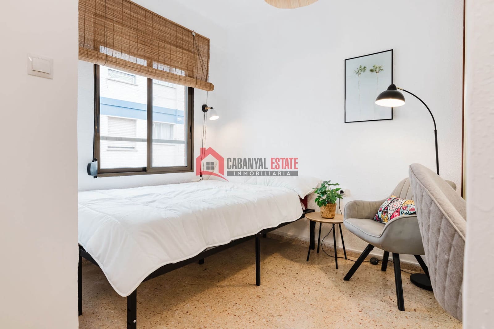 4 makuuhuone Huoneisto vuokrattavana paikassa Valencia kaupunki - 550 € (Ref: 8728286)