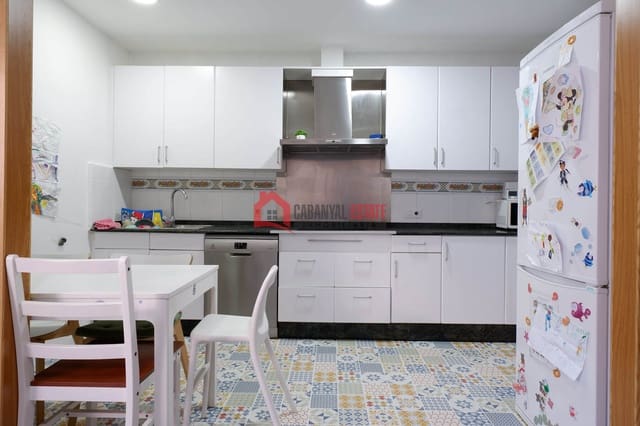 6 chambre Villa/Maison Mitoyenne à vendre à Cabanyal-Canyamelar, Valence ville - 1 500 000 € (Ref: 8764523)