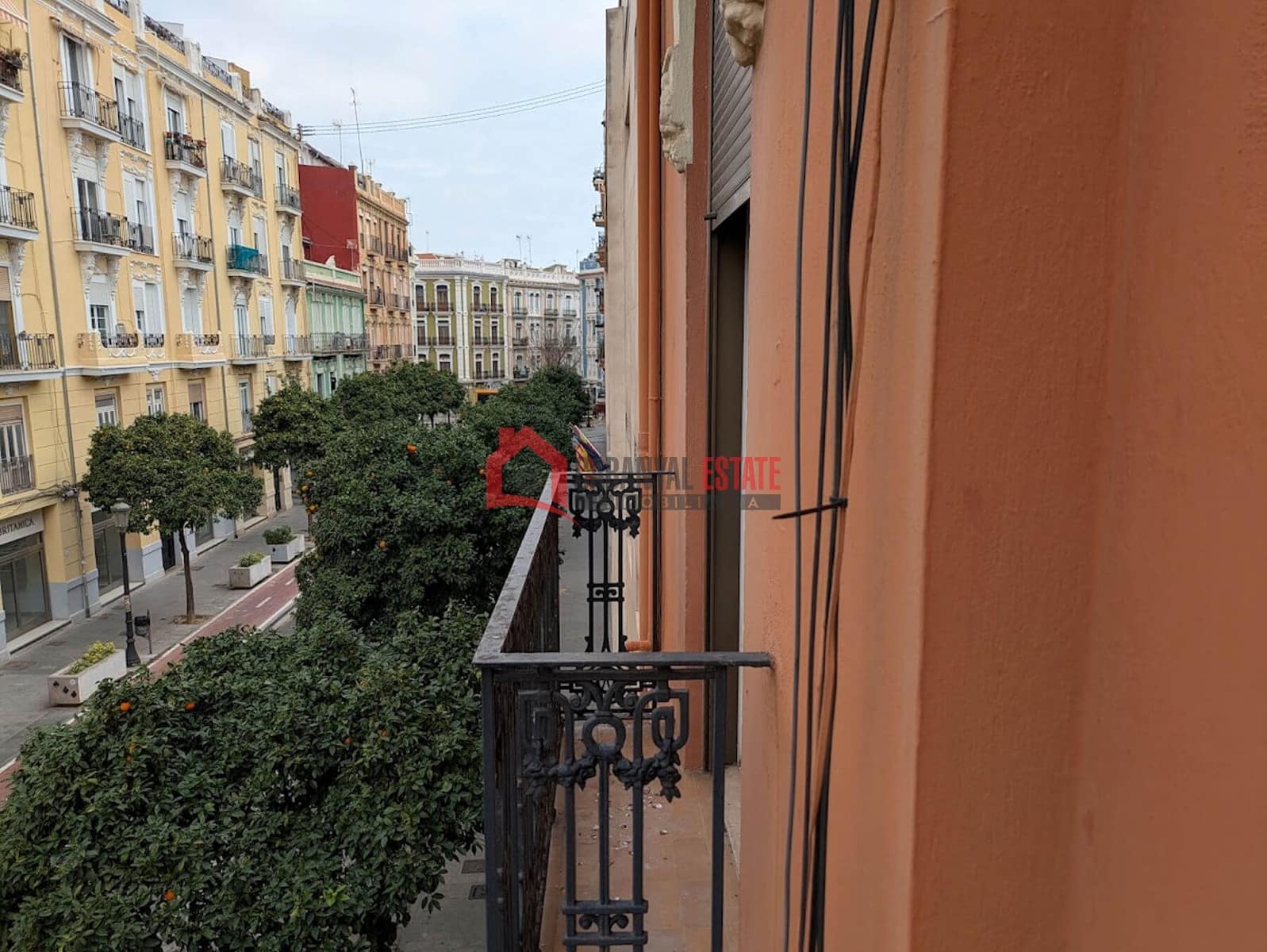 5 soveværelse Lejlighed til salg i Valencia by - € 350.000 (Ref: 8820783)