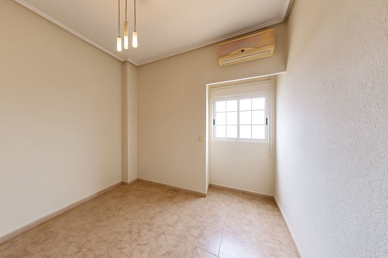 5 soveværelse Lejlighed til salg i Valencia by - € 350.000 (Ref: 8820783)