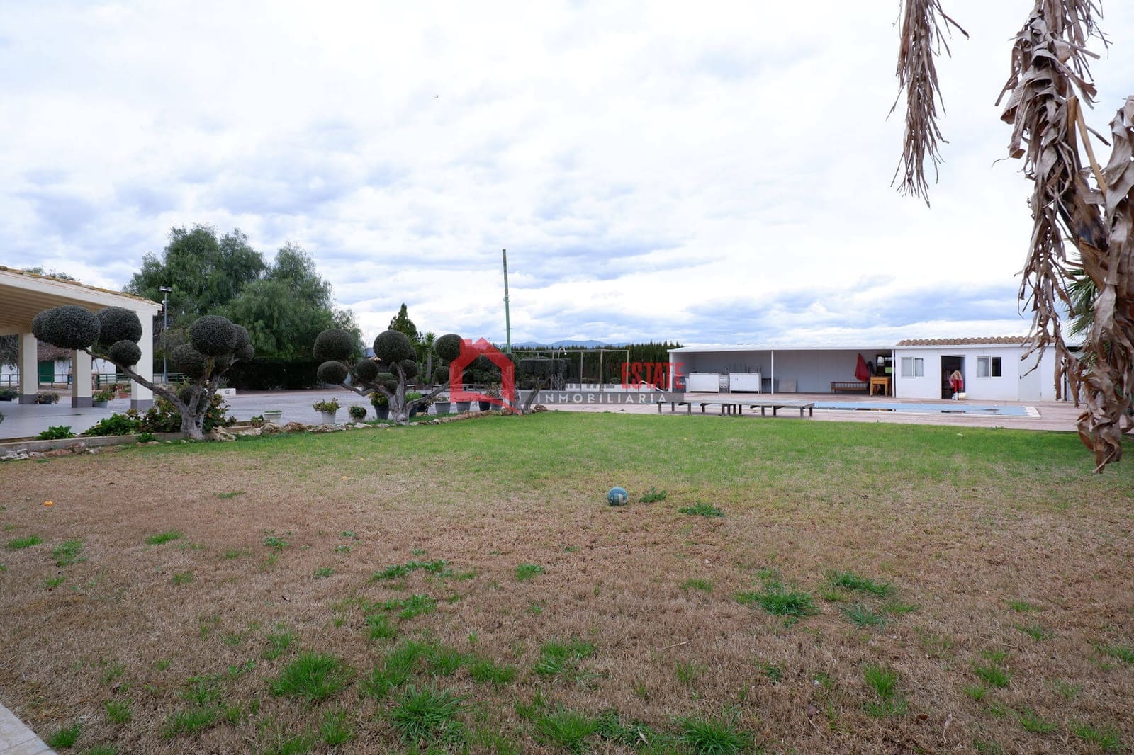 6 chambre Villa/Maison à vendre à Almarda avec piscine garage - 980 000 € (Ref: 8854617)