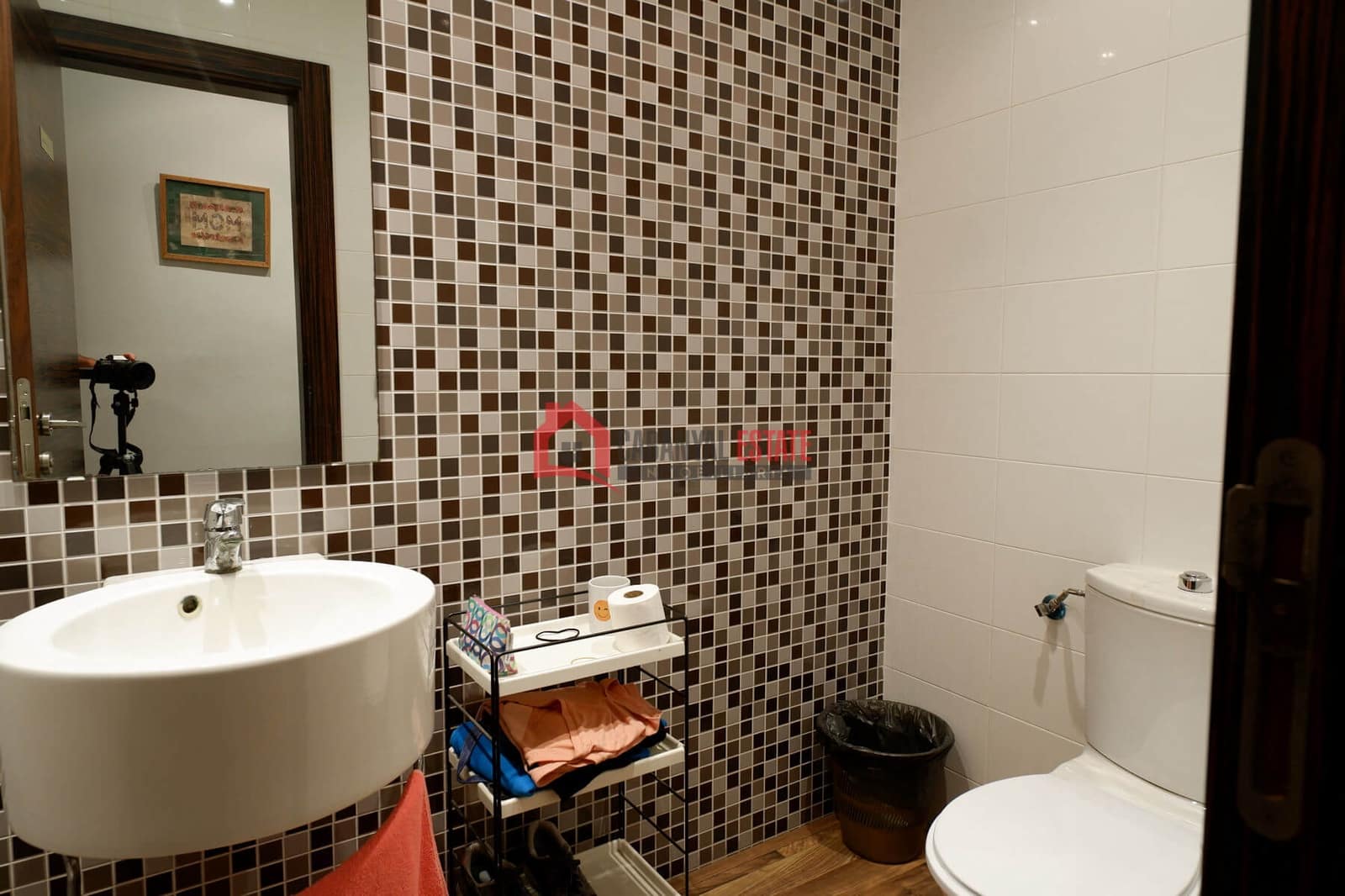 Kaupallinen myytävänä paikassa Naquera mukana 
autotalli - 639 000 € (Ref: 8932870)