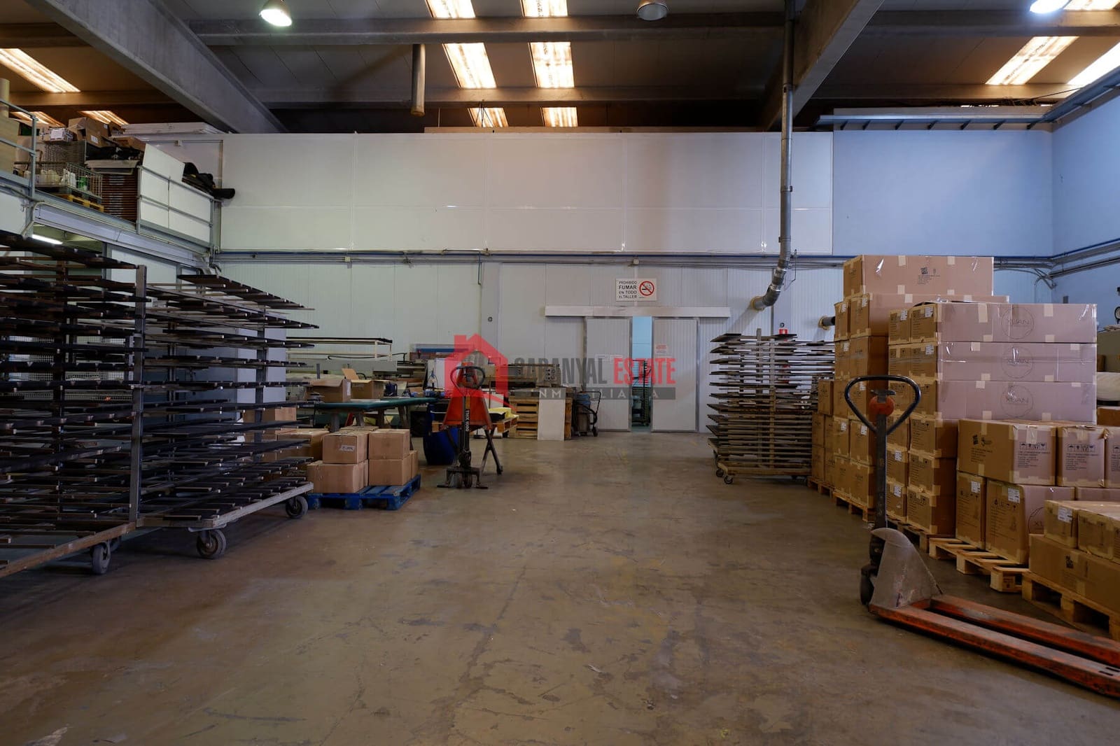 Kaupallinen myytävänä paikassa Naquera mukana 
autotalli - 639 000 € (Ref: 8932870)