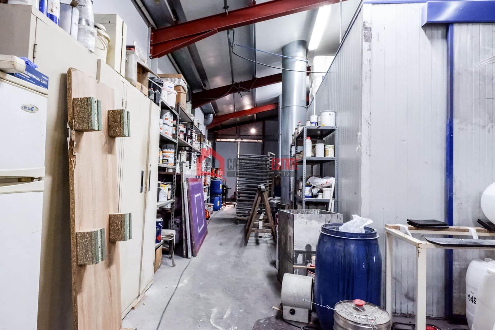 Kaupallinen myytävänä paikassa Naquera mukana 
autotalli - 639 000 € (Ref: 8932870)