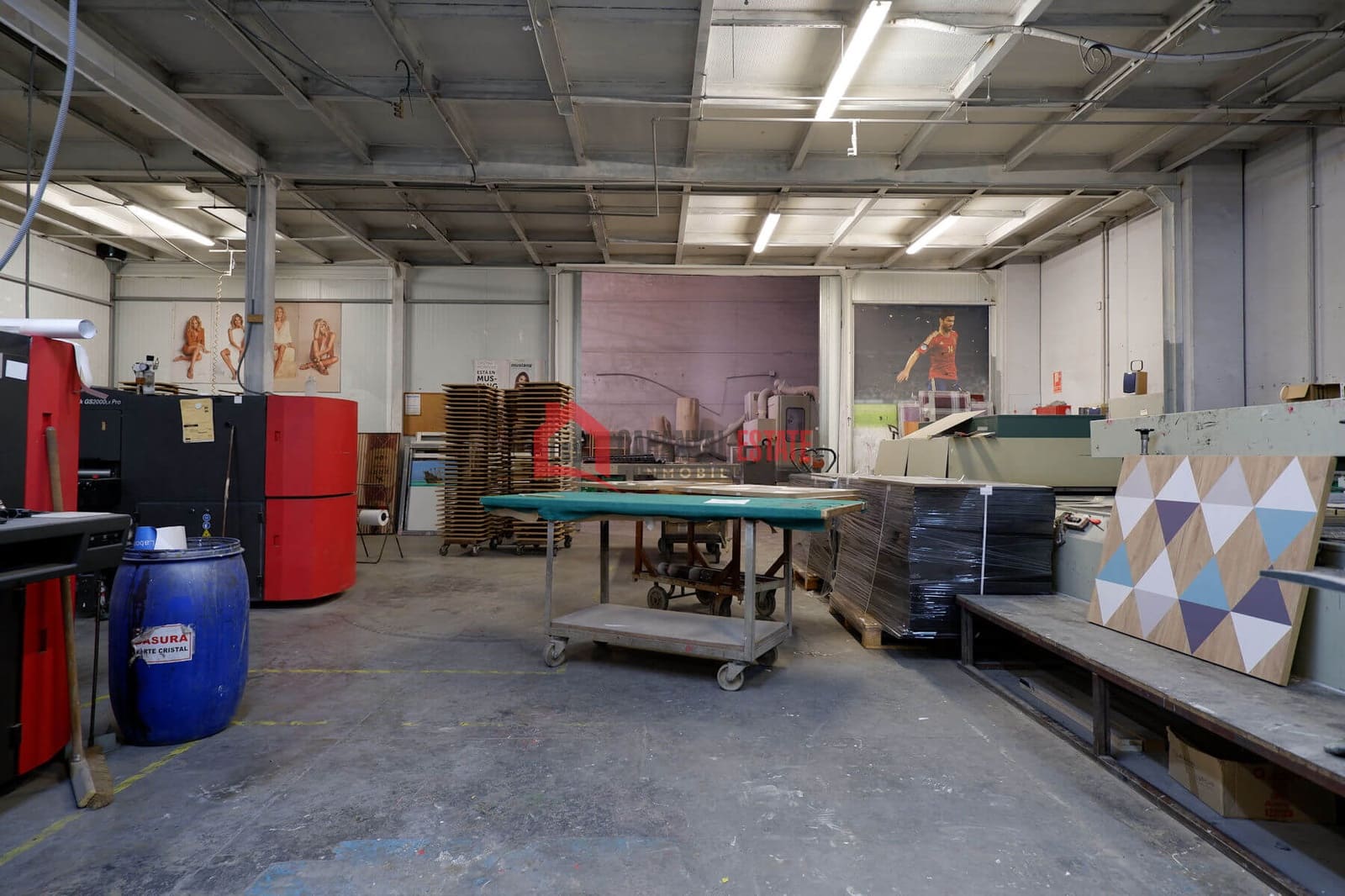 Kaupallinen myytävänä paikassa Naquera mukana 
autotalli - 639 000 € (Ref: 8932870)