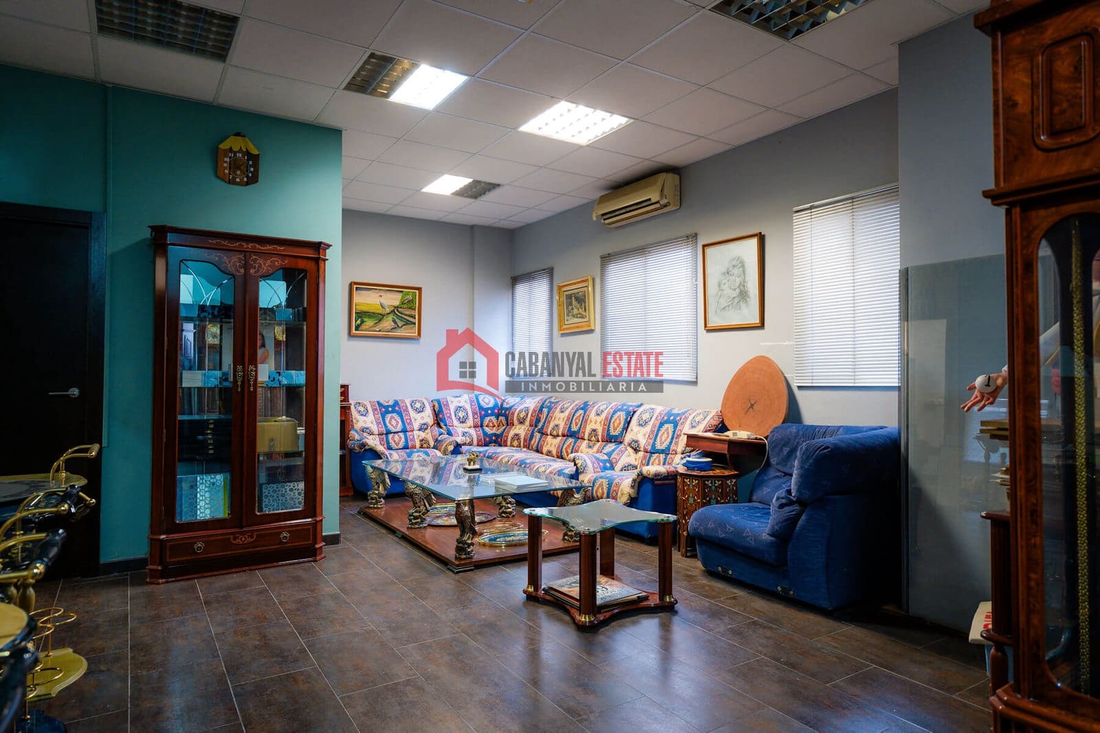 Kaupallinen myytävänä paikassa Naquera mukana 
autotalli - 639 000 € (Ref: 8932870)