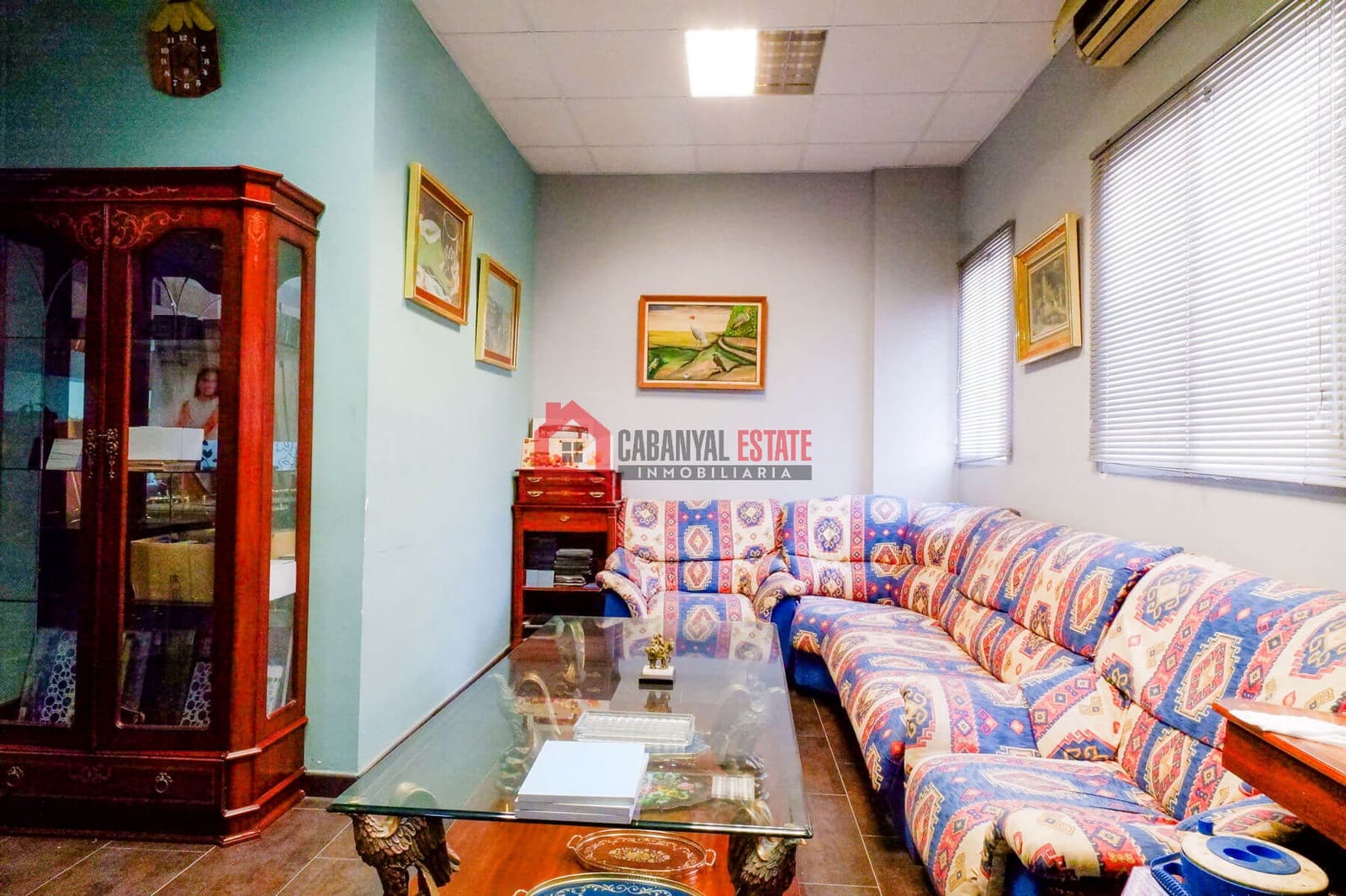 Kaupallinen myytävänä paikassa Naquera mukana 
autotalli - 639 000 € (Ref: 8932870)