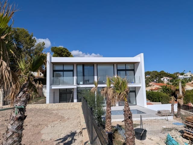 3 Zimmer Villa zu verkaufen in Calpe / Calp mit Pool Garage - 1.150.000 € (Ref: 8964106)