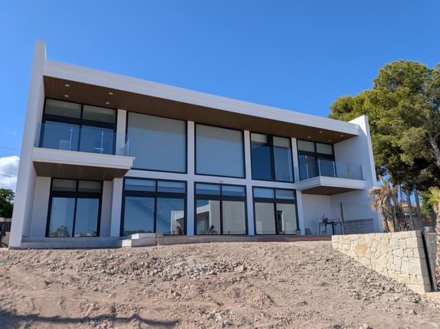 3 Zimmer Villa zu verkaufen in Calpe / Calp mit Pool Garage - 1.150.000 € (Ref: 8964106)