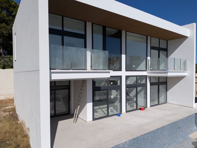 3 Zimmer Villa zu verkaufen in Calpe / Calp mit Pool Garage - 1.150.000 € (Ref: 8964106)