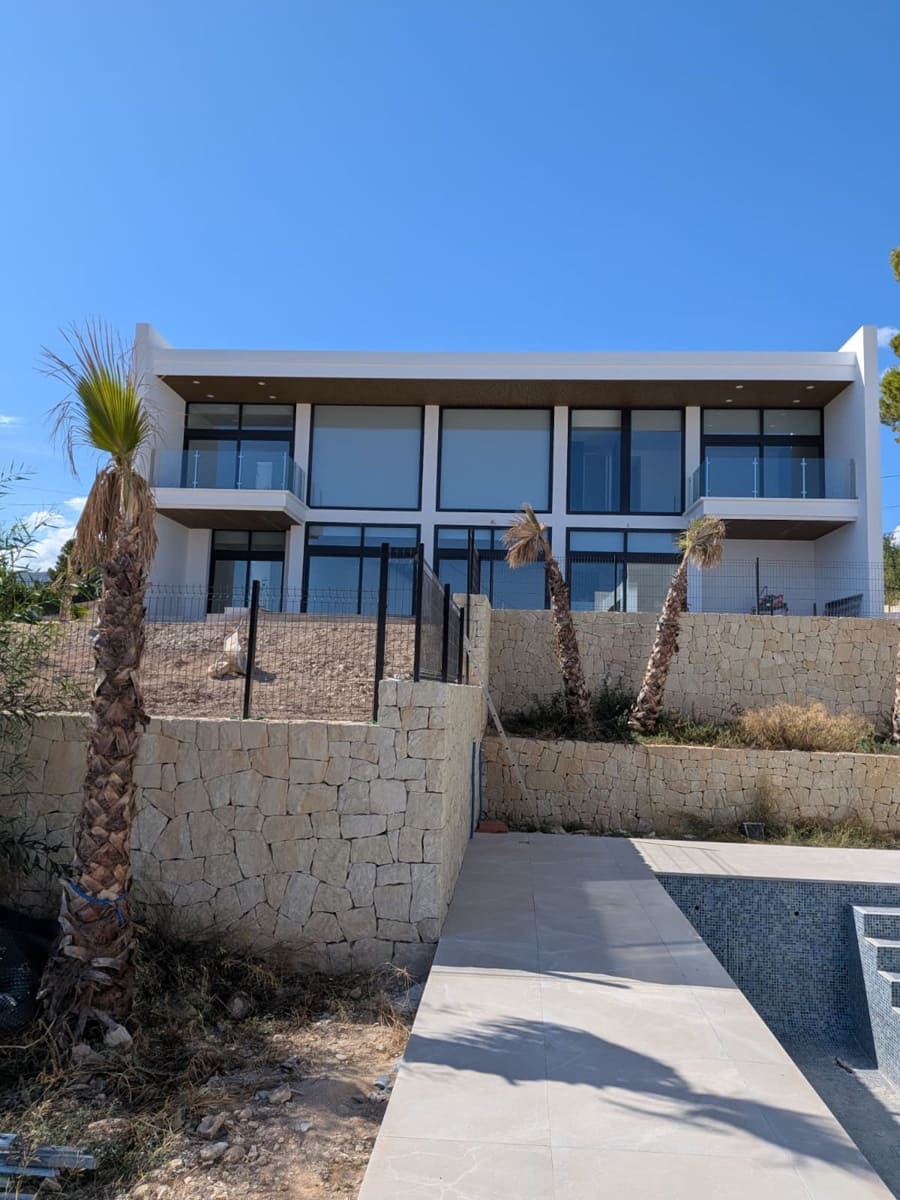 3 Zimmer Villa zu verkaufen in Calpe / Calp mit Pool Garage - 1.320.000 € (Ref: 8964107)