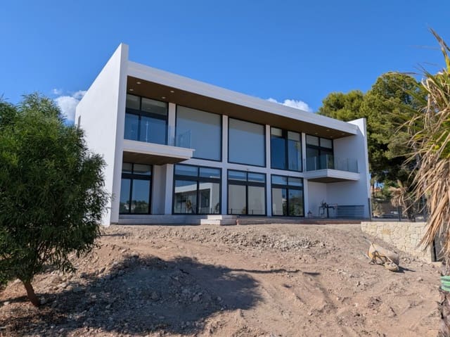 3 makuuhuone Huvila myytävänä paikassa Calpe / Calp mukana uima-altaan 
autotalli - 1 320 000 € (Ref: 8964107)