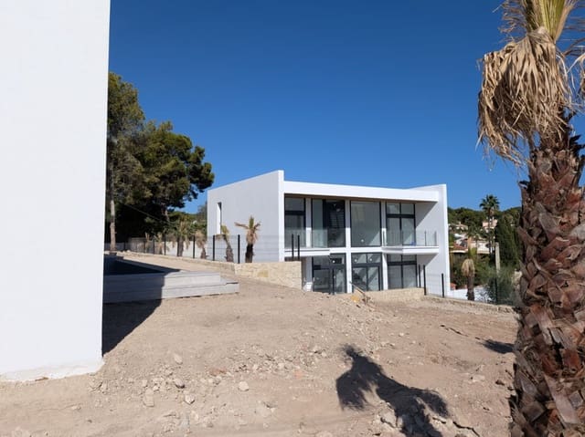 3 makuuhuone Huvila myytävänä paikassa Calpe / Calp mukana uima-altaan 
autotalli - 1 320 000 € (Ref: 8964107)