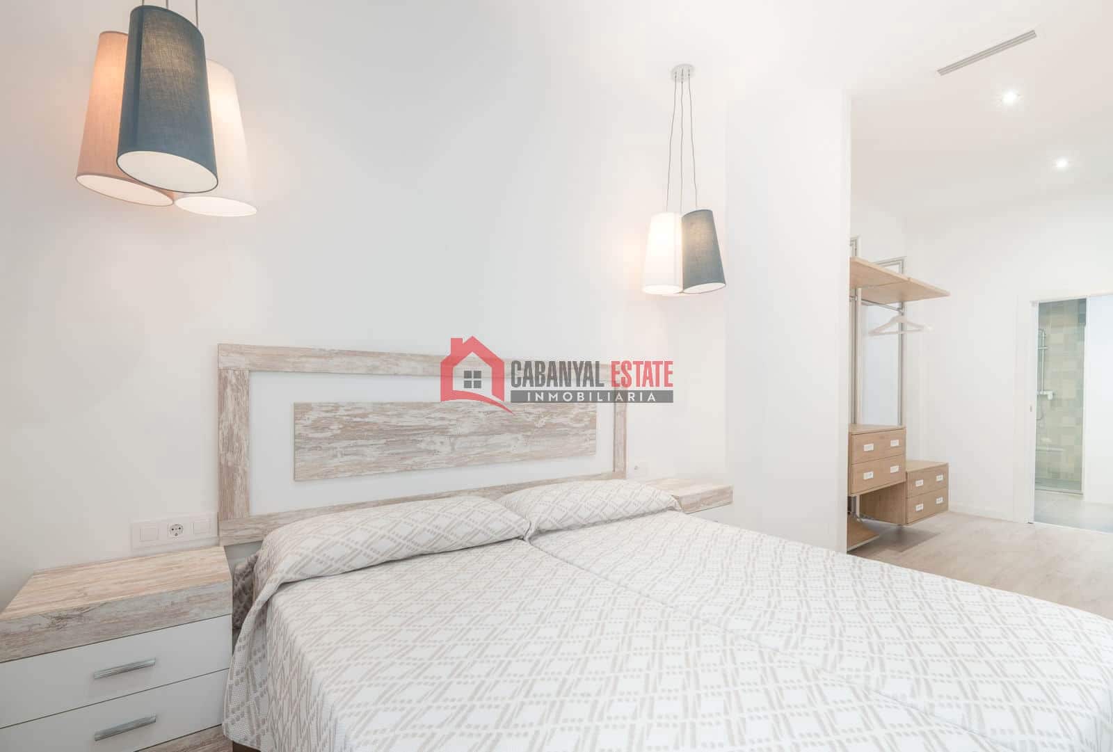 Appartement de 3 chambres à louer à Valence ville - 2 000 € (Ref: 8981887)