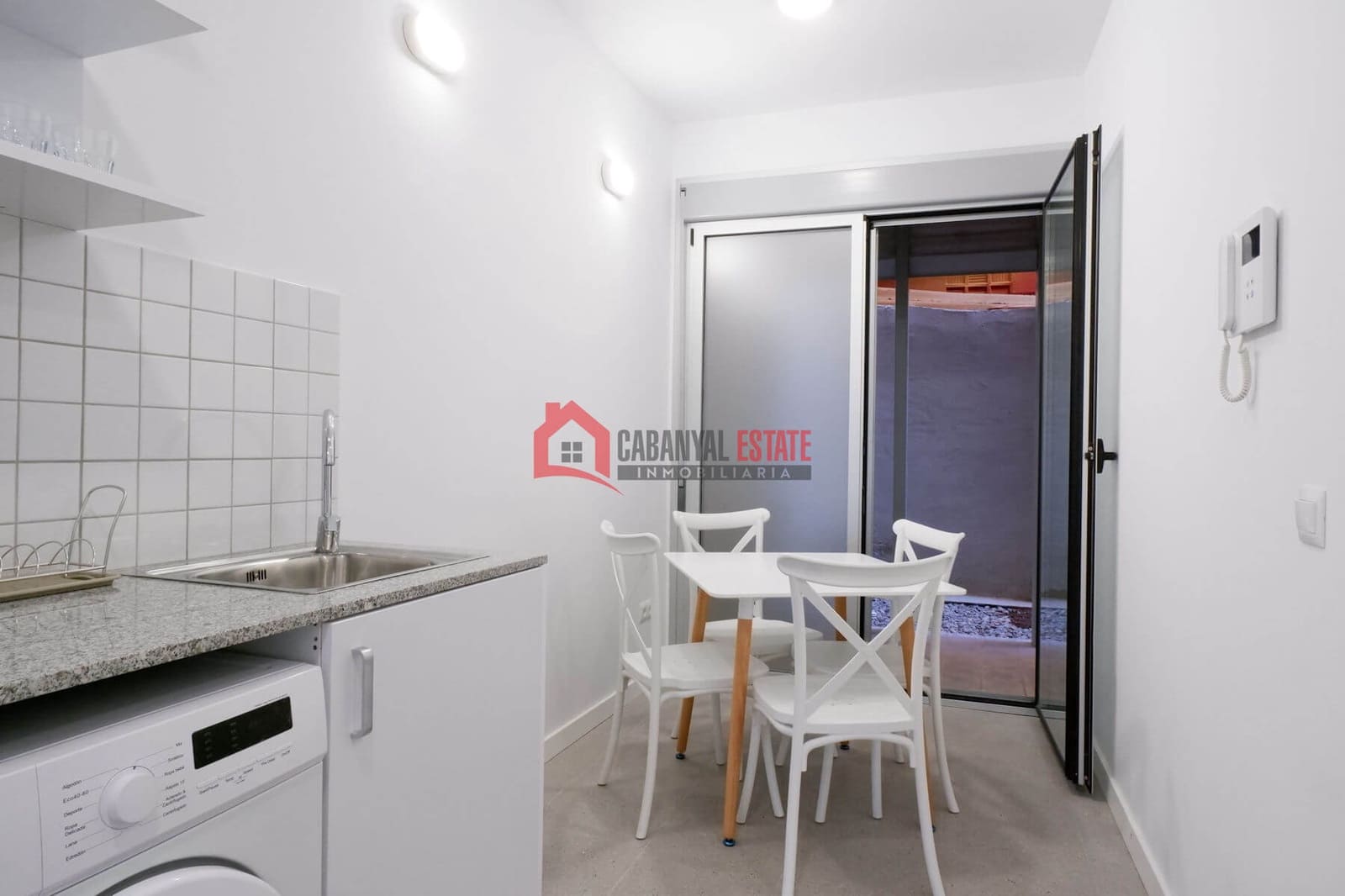 1 sypialnia Apartament do wynajęcia w Miasto Walencja - 1 000 € (Ref: 9009917)