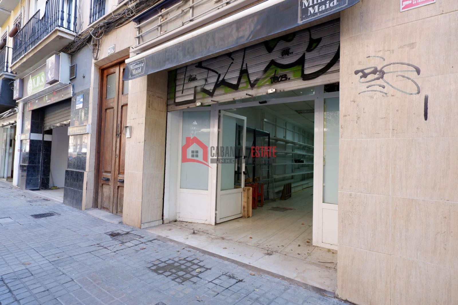 Commercial for rent in Valencia city - € 1,600 (Ref: 9009919)