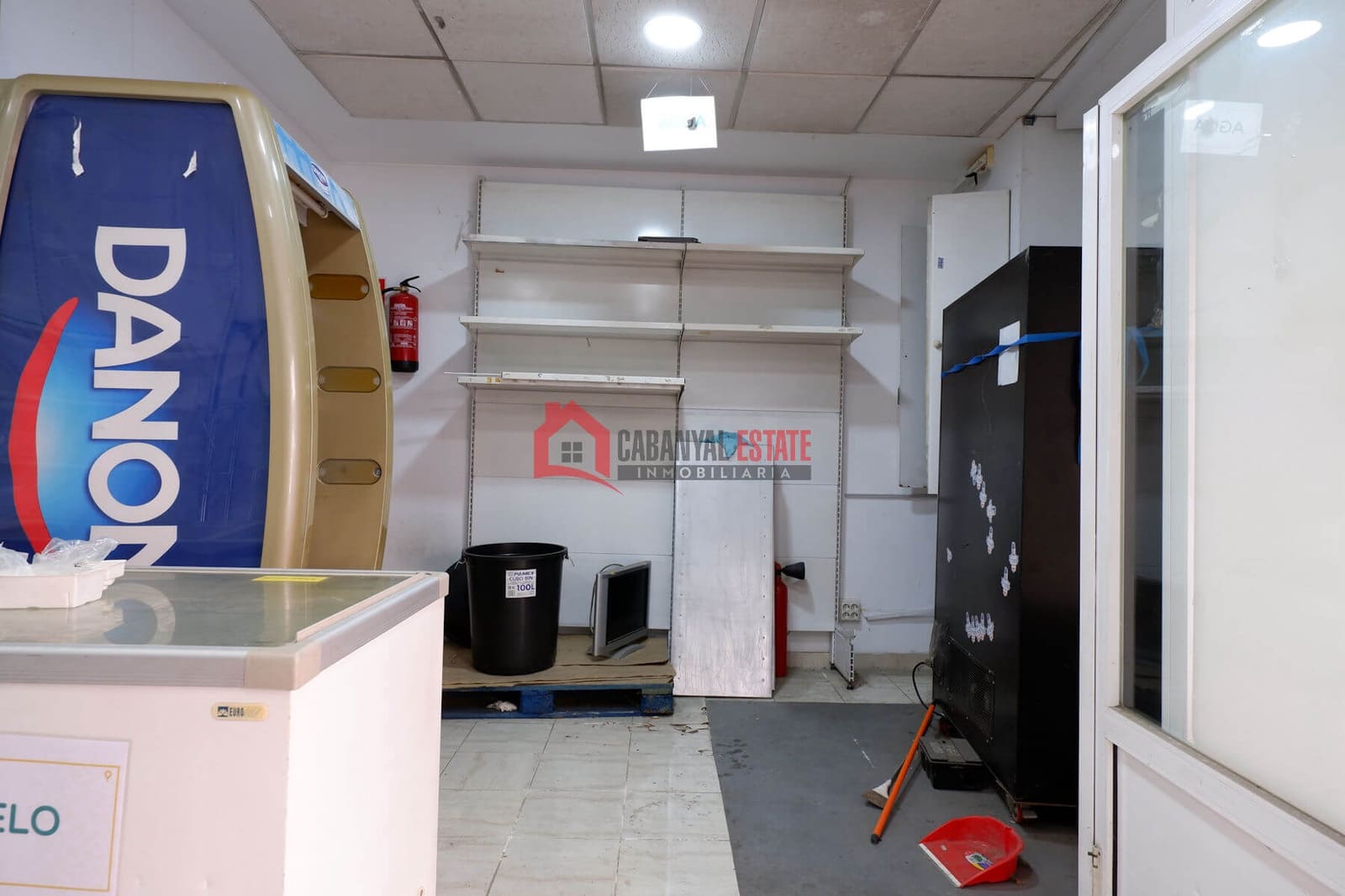 Commercial for rent in Valencia city - € 1,600 (Ref: 9009919)