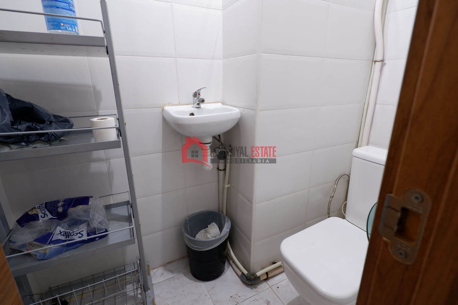 Commercial for rent in Valencia city - € 1,600 (Ref: 9009919)