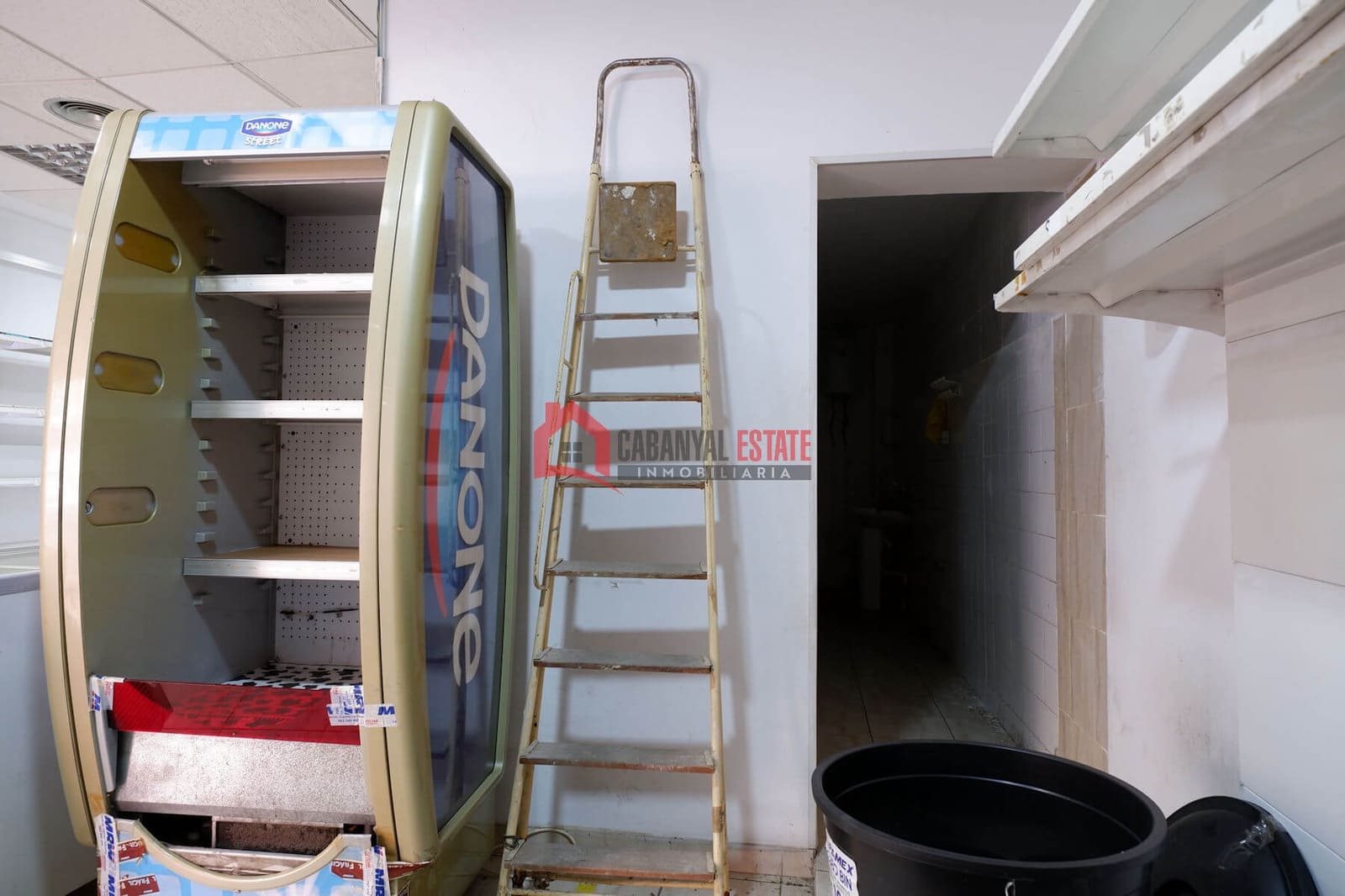 Commercial for rent in Valencia city - € 1,600 (Ref: 9009919)