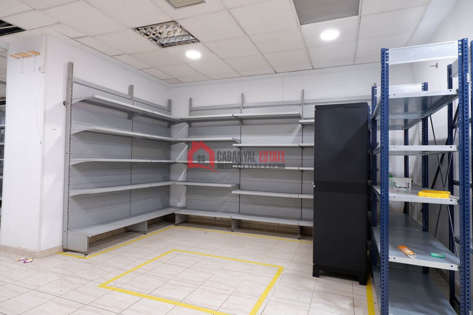 Commercial for rent in Valencia city - € 1,600 (Ref: 9009919)