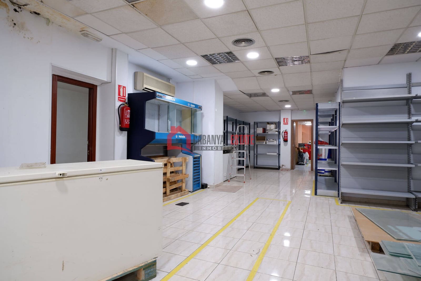 Commercial for rent in Valencia city - € 1,600 (Ref: 9009919)