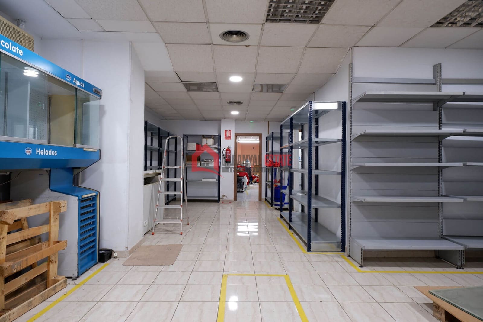 Commercial for rent in Valencia city - € 1,600 (Ref: 9009919)