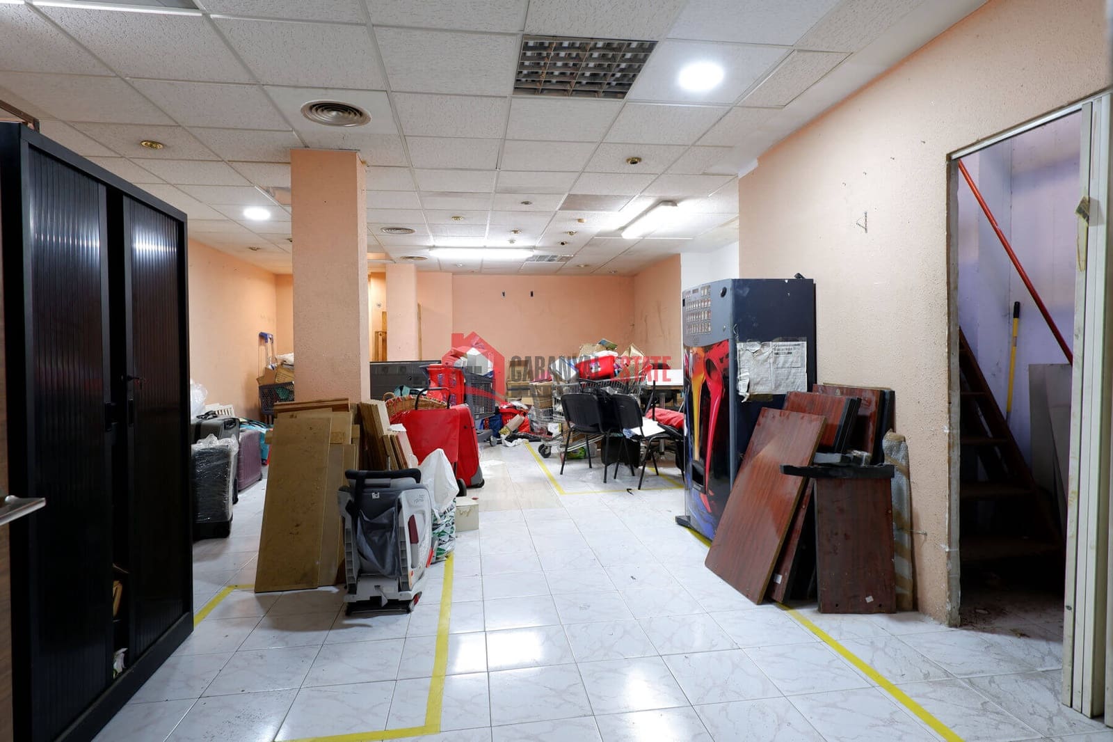 Commercial for rent in Valencia city - € 1,600 (Ref: 9009919)